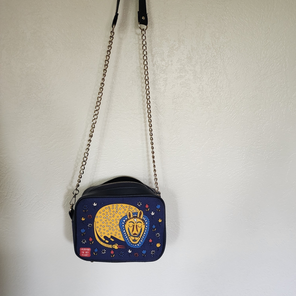 Ukraine Blue and Yellow Crossbody Bag with Lion Design